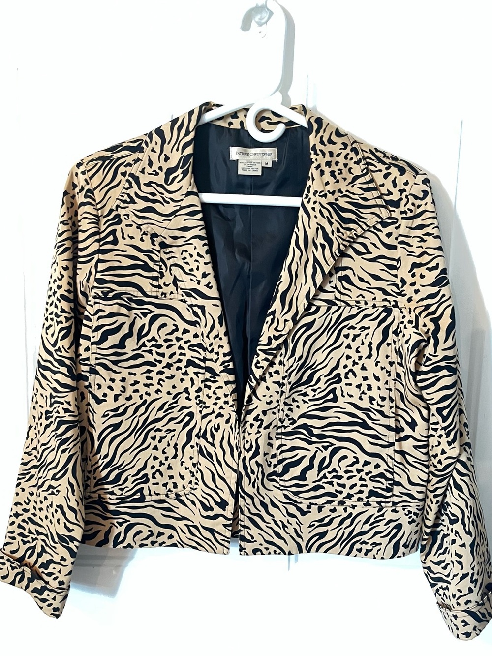 Animal-Print Cropped Blazer in Beige & Black
